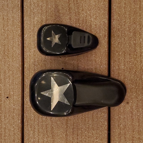 2 sizes Stampin' Up paper shapers/paper punches (star shape) - Picture 1 of 3